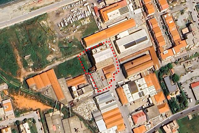 #24600 Edificio industriale con terreno di pertinenza in vendita - foto 13