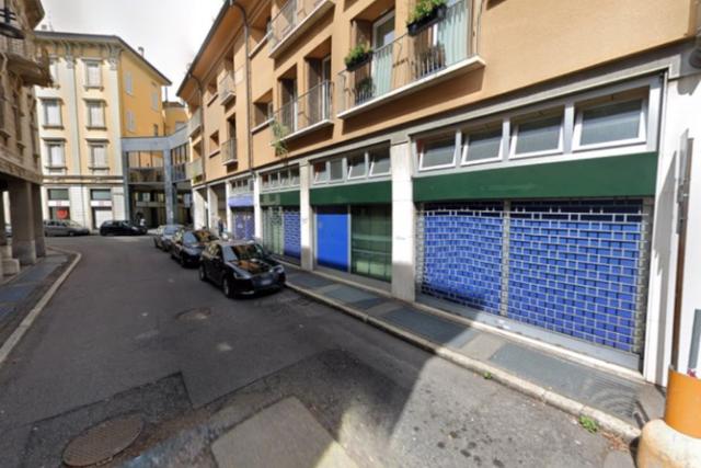 #2536062 Locale commerciale con garage in vendita - foto 2