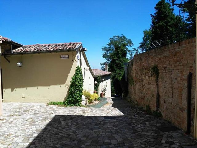 Palazzi in vendita