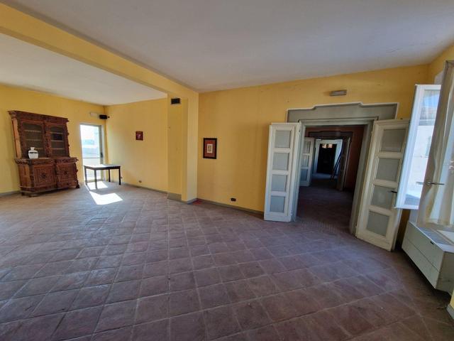 Palazzi in vendita