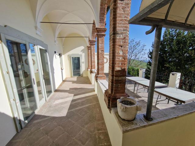 Palazzi in vendita