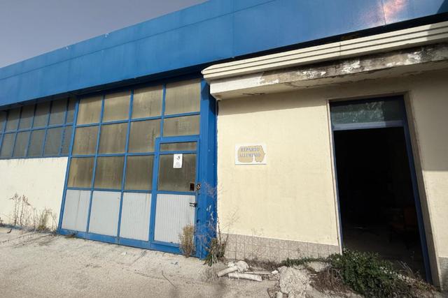 #24685 Complesso artigianale con uffici e piazzale in vendita - foto 21