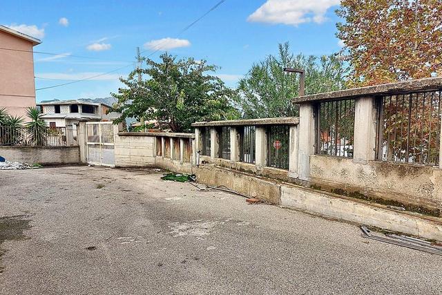 Stabilimenti produttivi in vendita