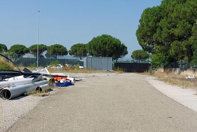 #22064 Terreno edificabile con magazzino in vendita - foto 3