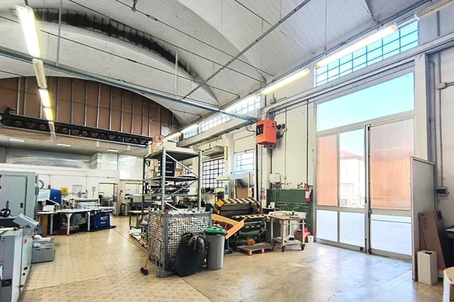#2638682 Edificio artigianale con laboratorio e uffici in vendita - foto 2