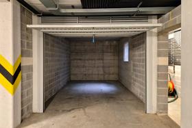Garage in vendita