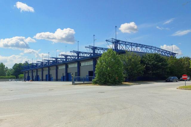 Magazzini in vendita