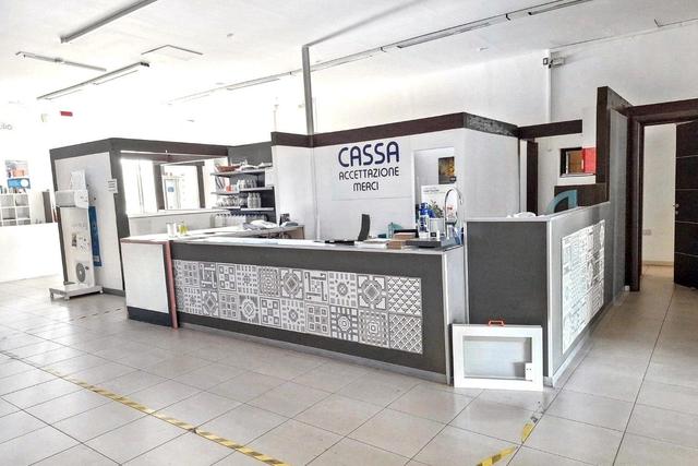 #25835 Capannone commerciale con ampio piazzale in vendita - foto 27
