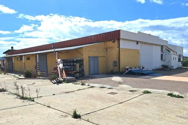 #25835 Capannone commerciale con ampio piazzale in vendita - foto 25
