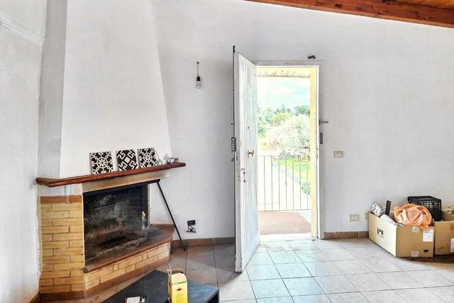 #25835 Capannone commerciale con ampio piazzale in vendita - foto 12