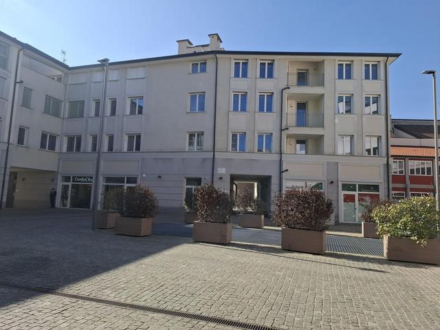 Garage in vendita
