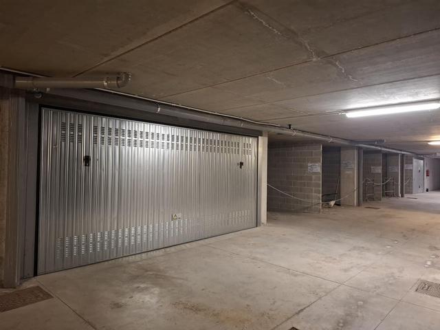 Garage in vendita