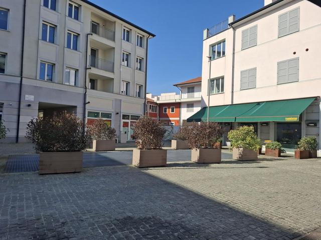 Garage in vendita