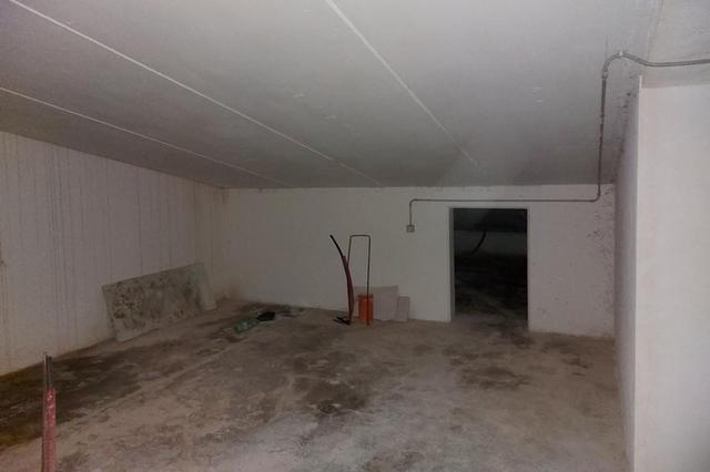 Garage in vendita