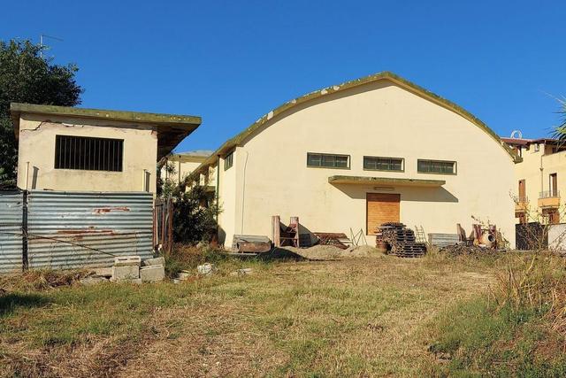 #19450 Complesso artigianale con cortile e pertinenze in vendita - foto 12