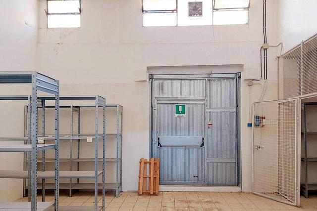 #19450 Complesso artigianale con cortile e pertinenze in vendita - foto 2