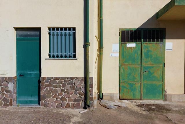 #19450 Complesso artigianale con cortile e pertinenze in vendita - foto 8