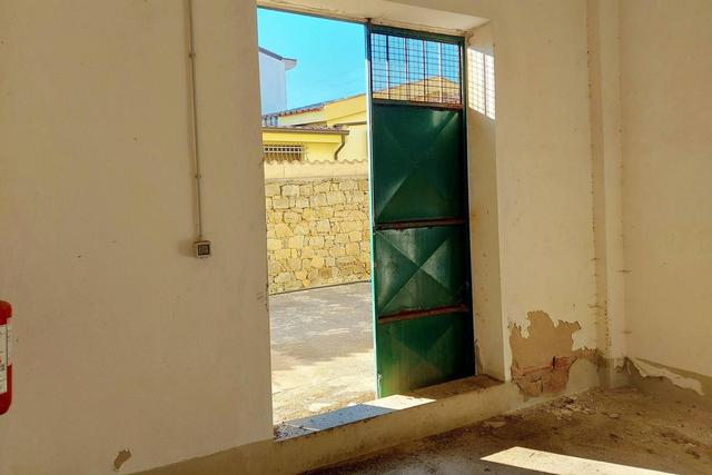 #19450 Complesso artigianale con cortile e pertinenze in vendita - foto 22