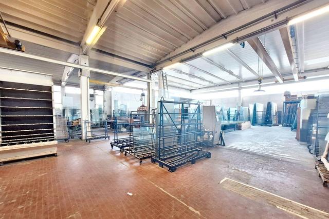 #23902 Capannone artigianale con uffici e residenza in vendita - foto 3