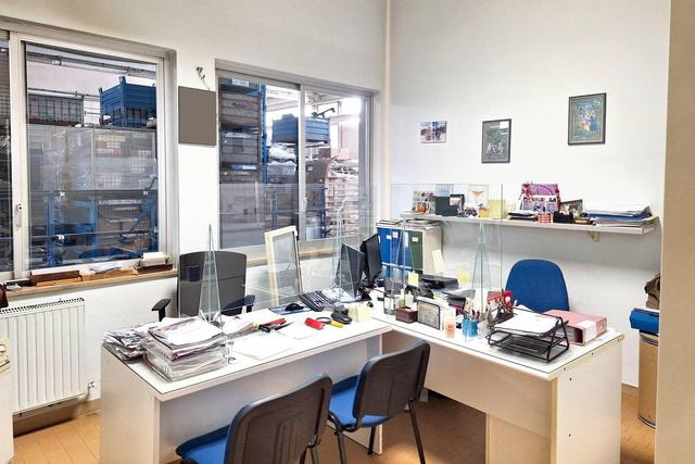 #23902 Capannone artigianale con uffici e residenza in vendita - foto 10