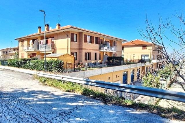 Garage in vendita