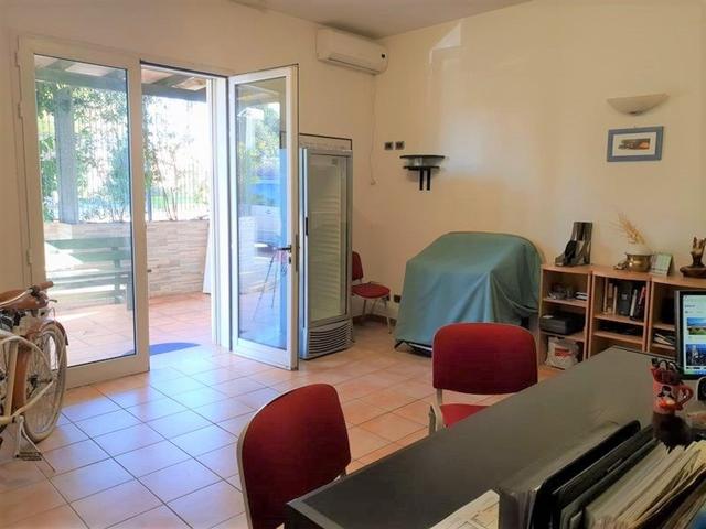 #9717 Locale commerciale in villaggio polifunzionale (sub 294) in vendita - foto 5
