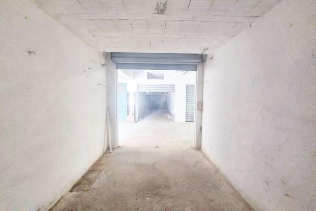 Garage in vendita