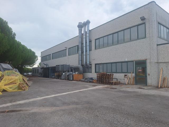 Stabilimenti produttivi in vendita