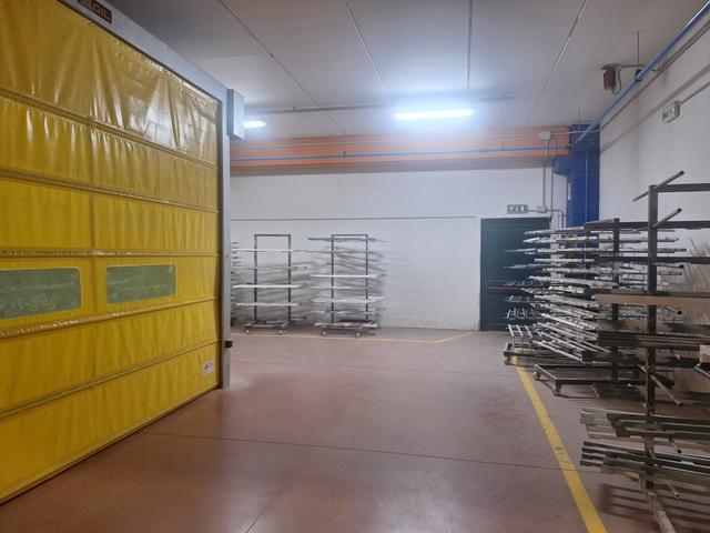 Stabilimenti produttivi in vendita