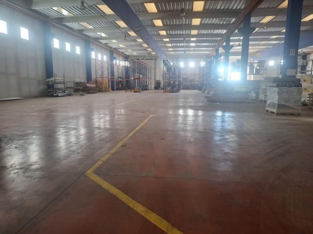 #2640030 Ampio opificio industriale con corte esclusiva e doppi accessi carrabili in vendita - foto 38