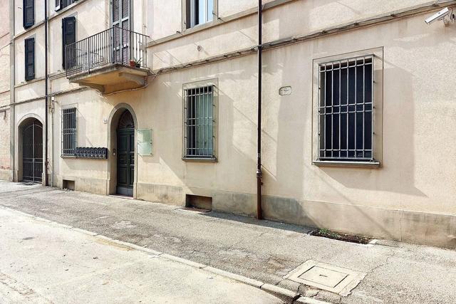 #21948 Ufficio con cantina in edificio ristrutturato in vendita - foto 18
