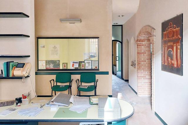 Studi privati in vendita