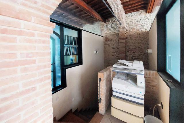 #21948 Ufficio con cantina in edificio ristrutturato in vendita - foto 10