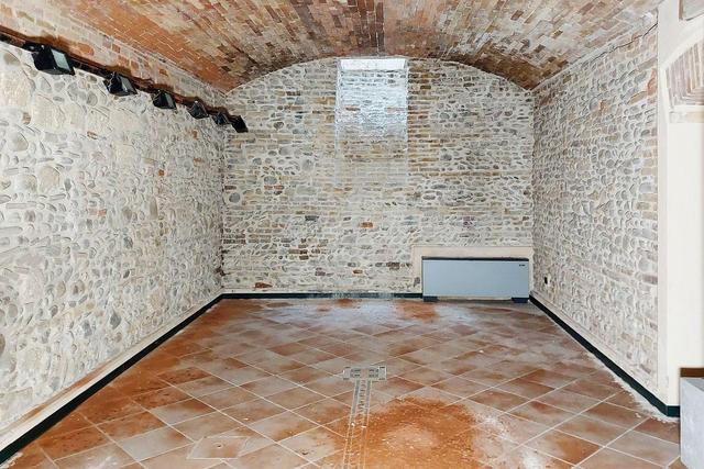 #21948 Ufficio con cantina in edificio ristrutturato in vendita - foto 6