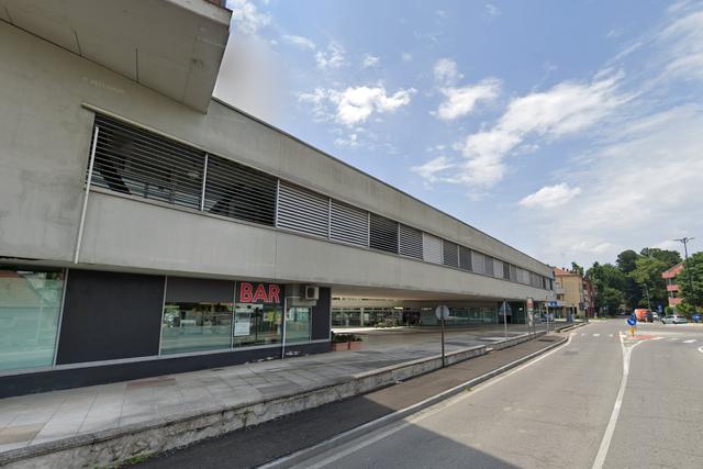 #2536683 Uffici con autorimesse in zona semicentrale in vendita - foto 2