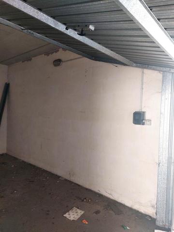 Garage in vendita