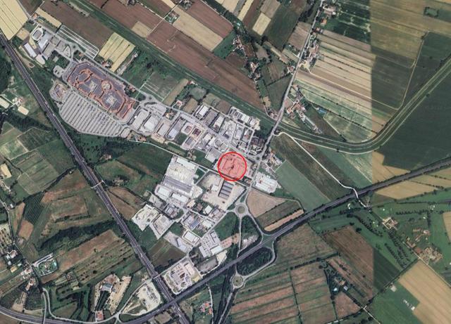 #25583 Ampio locale commerciale con ufficio in vendita - foto 12