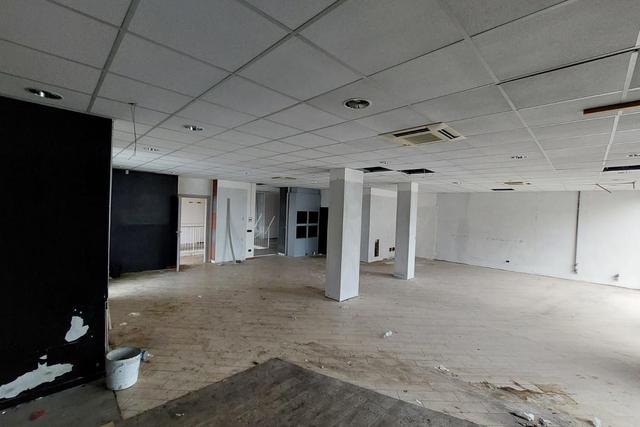 #25772 Uffici al primo piano con posti auto coperti in vendita - foto 12