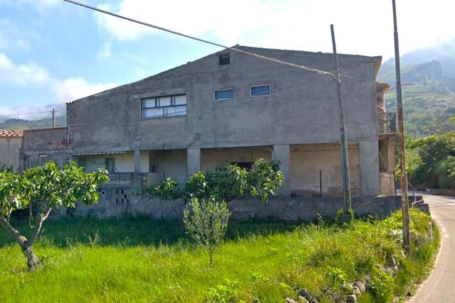 Rustici e casali in vendita