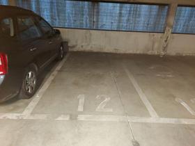 Posti auto in vendita