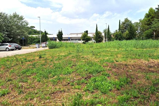 #24080 Area edificabile di 1236 mq in zona residenziale in vendita - foto 1