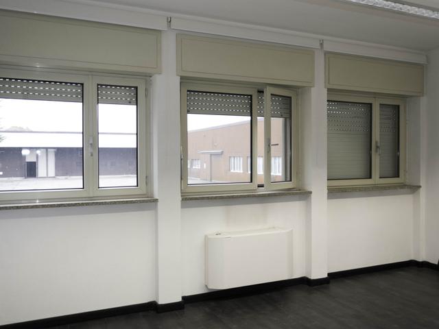 #2537726 Complesso produttivo con palazzina direzionale a Caronno Pertusella in vendita - foto 19