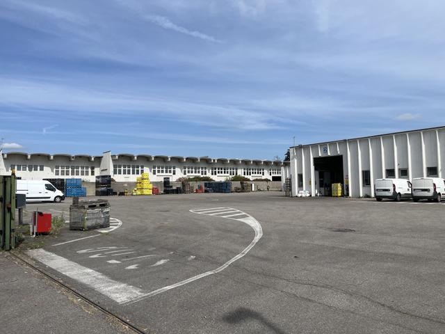 Stabilimenti produttivi in vendita