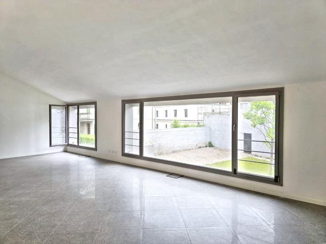 Edifici direzionali in vendita