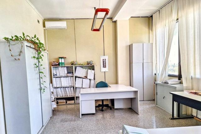 #2639051 Ufficio con terrazzo (sub 23) in zona artigianale in vendita - foto 2