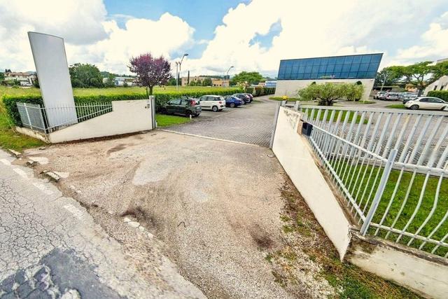 #2537379 Complesso aziendale con edificio uso uffici in vendita - foto 5