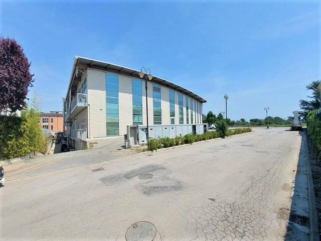 #14741 Locale commerciale con servizi in vendita - foto 7