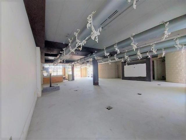 #14741 Locale commerciale con servizi in vendita - foto 13