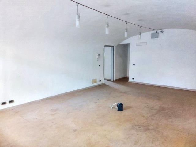 #2525010 Ufficio con posti auto all'interno del Palazzo Imperiale Bertani in vendita - foto 5