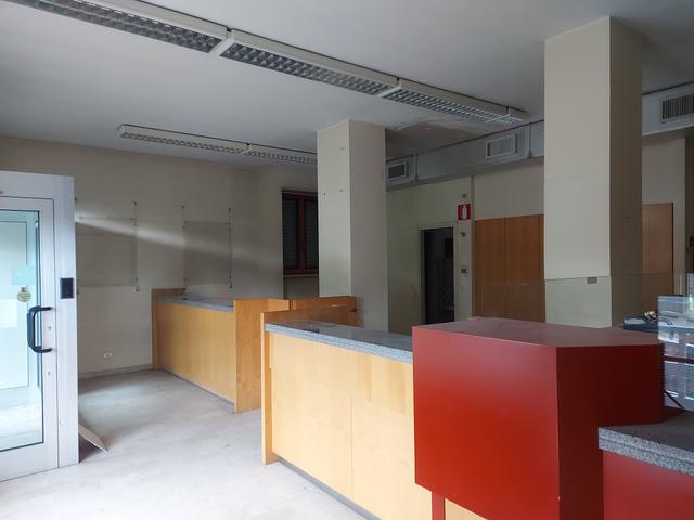 Bancari in vendita